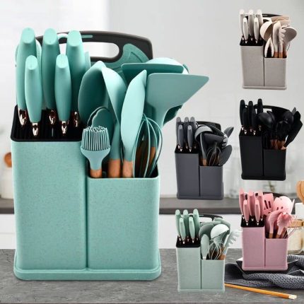 Set of spoon with knife